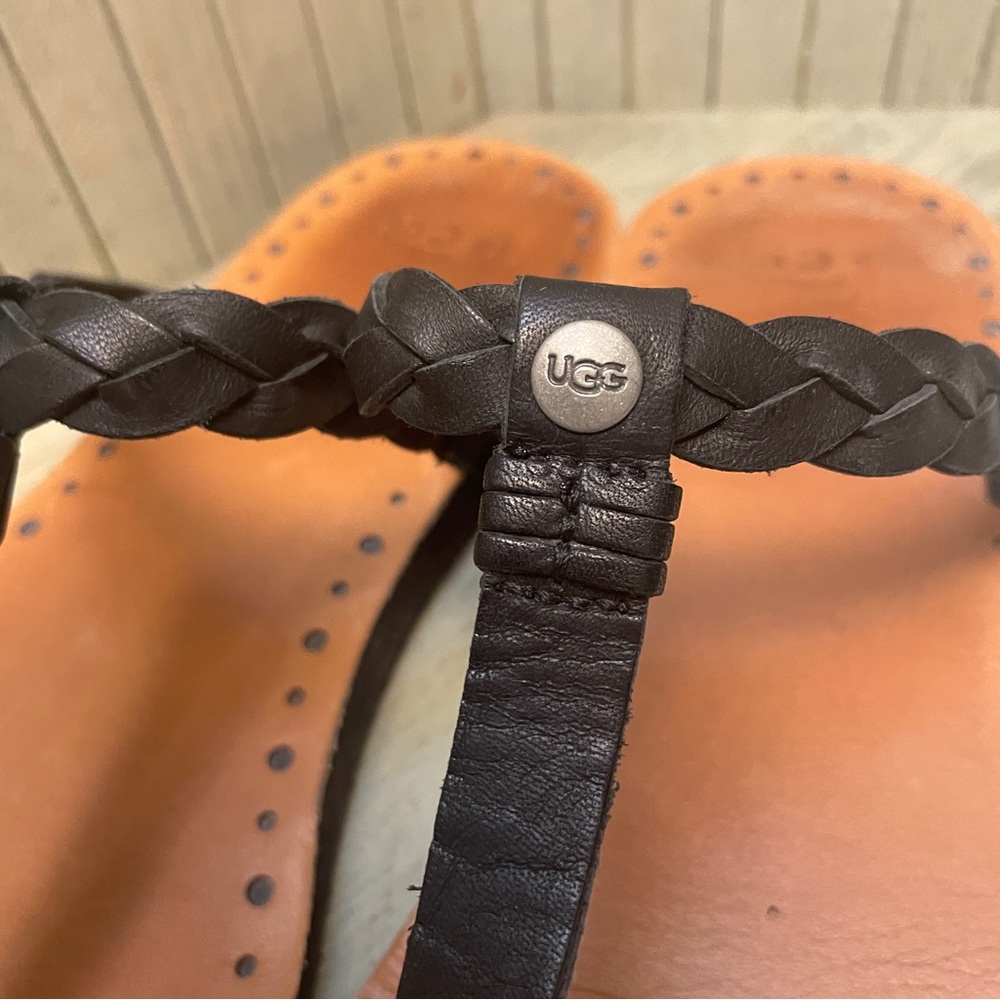 UGG Black Braided Leather Sandals 9 - Picture 6 of 8
